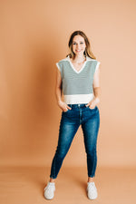 Knit Collared Sleeveless Top