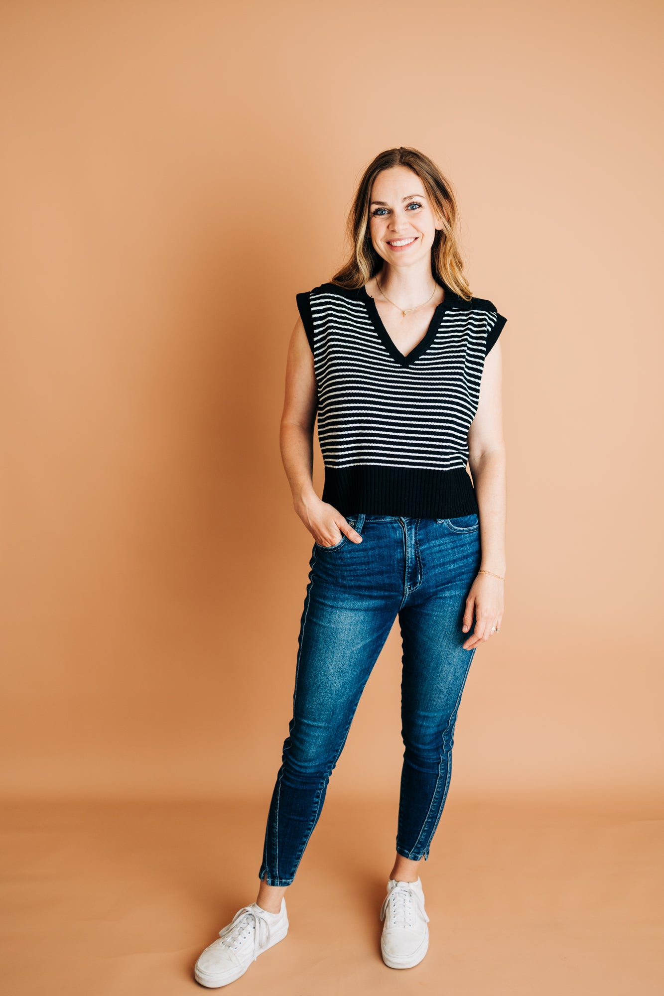 Knit Collared Sleeveless Top