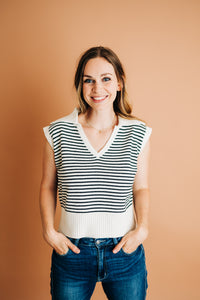 Knit Collared Sleeveless Top