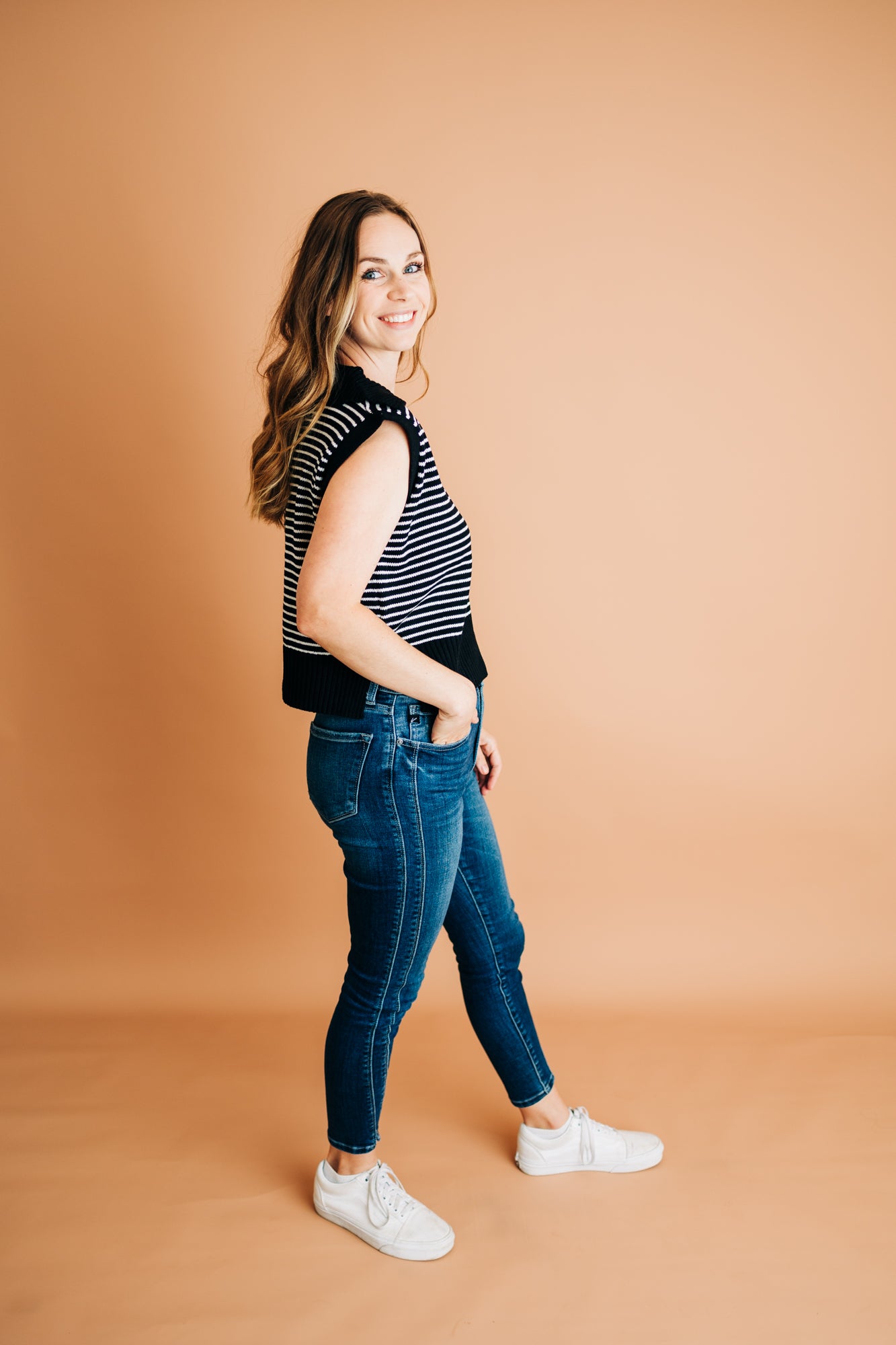 Knit Collared Sleeveless Top