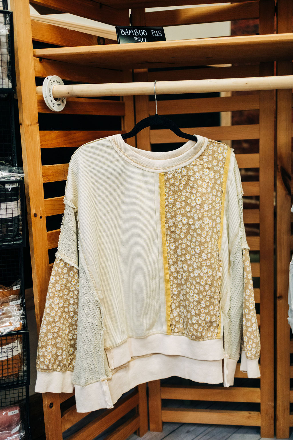 Oversized Daisy Pullover