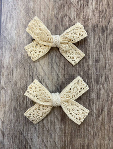 Ivory Lace Hair Bow - 2ct